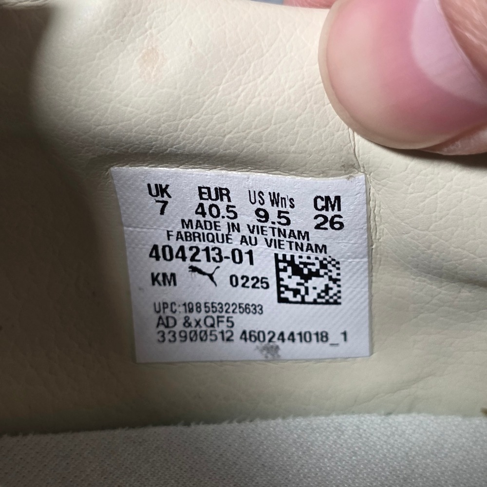 Puma Womens 9.5 Club Nylon Sneakers Cream Gum Sole 404213-01 Gold Accent - Picture 2 of 9